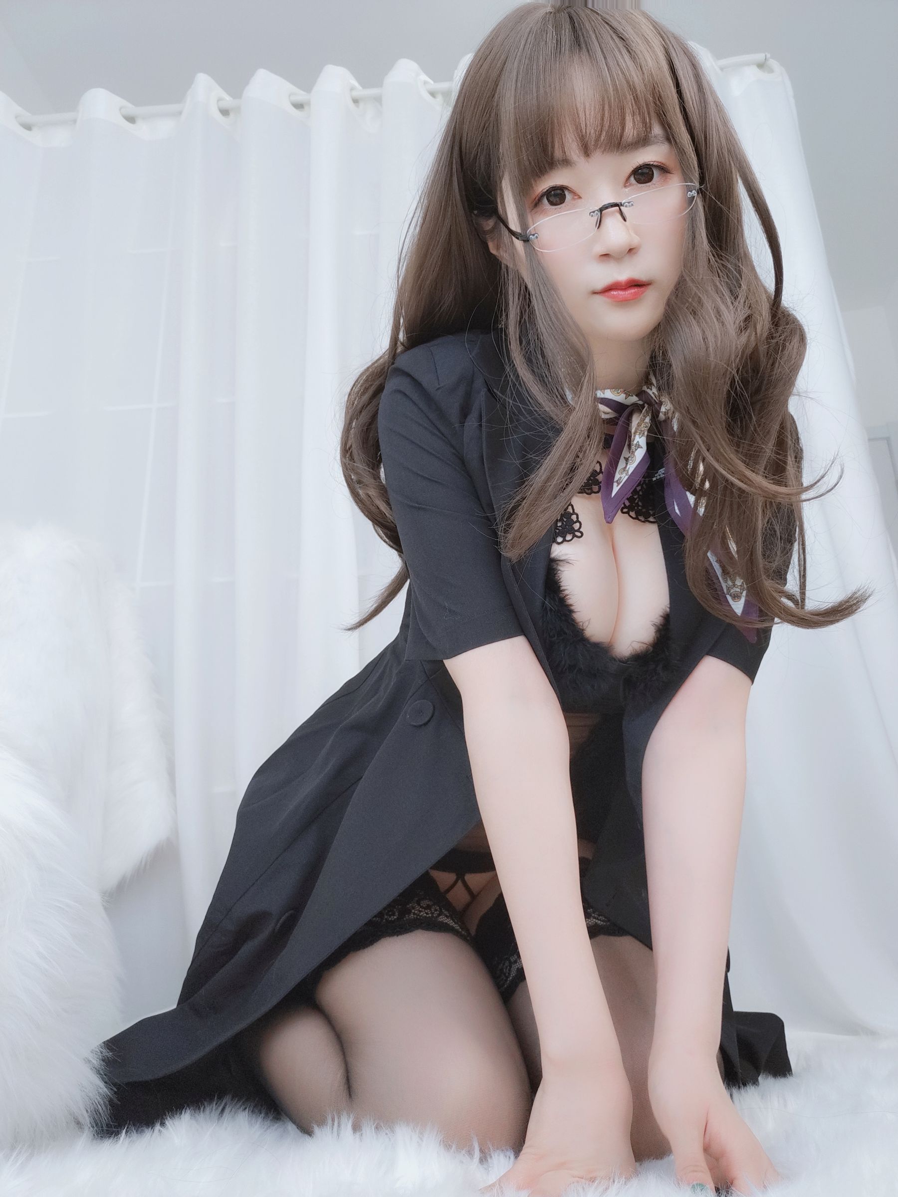 Coser小姐姐白银81–OL下的内衣写真集插图1